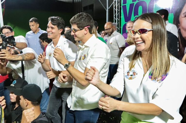 Doutora Flávia de Nadegi Inaugura Comitê com Grande Festa e Apoio do Prefeito João Campos