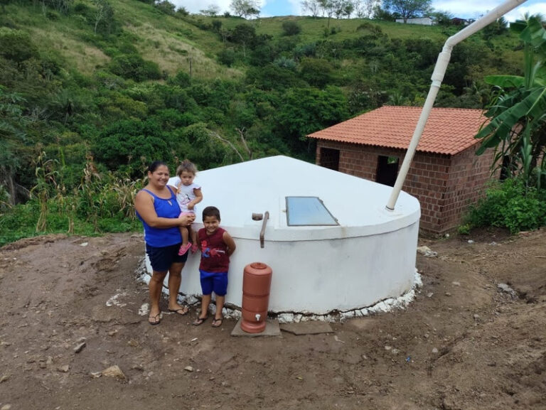 Habitat Brasil constrói mais de 100 cisternas no Sertão e Agreste de Pernambuco