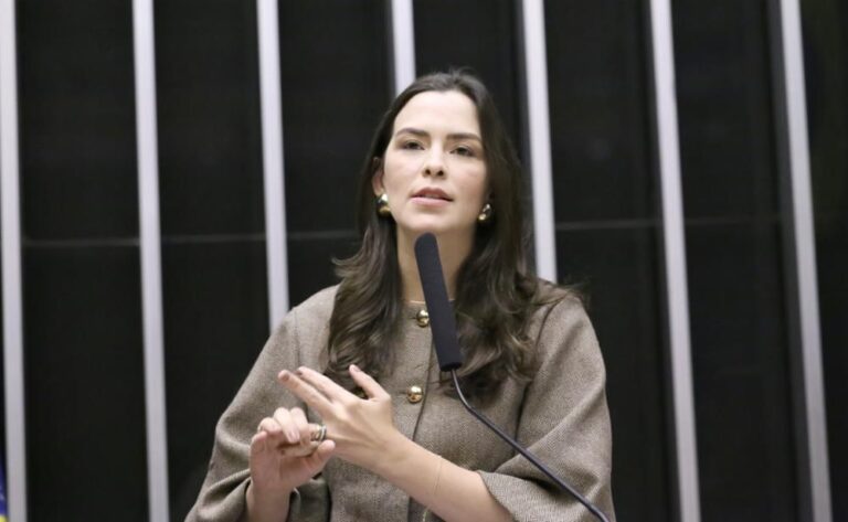 Câmara aprova projeto que estabelece diretrizes no SUS para reduzir mortalidade materna