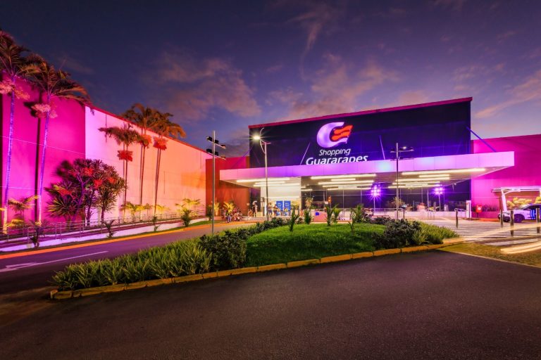 Shopping Guararapes terá horário especial no domingo de Brasil x Noruega