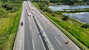 Motoristas devem ficar atentos a obras nas rodovias do Litoral Sul entre 17 e 21 de agosto
